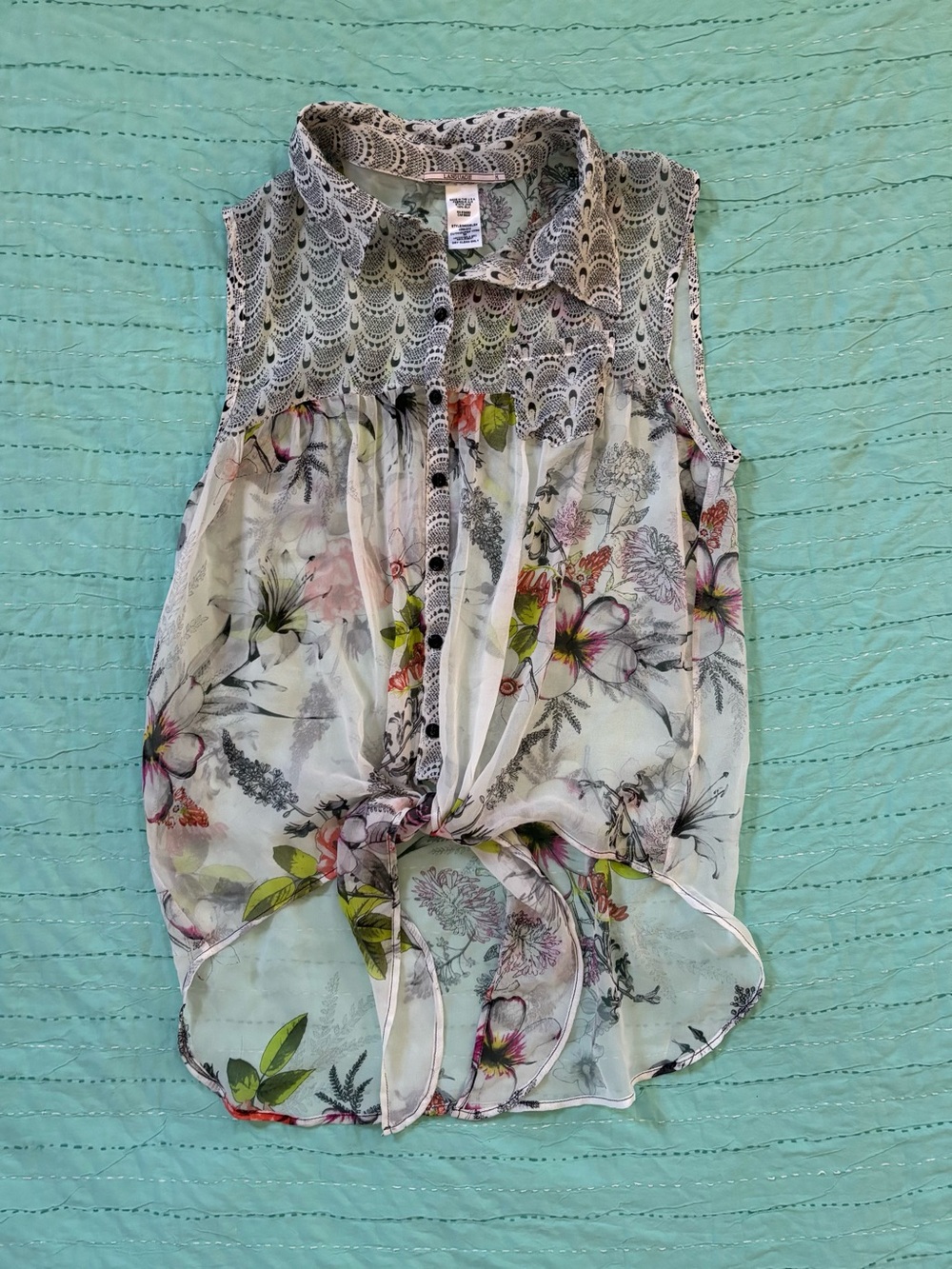 100% Silk Language white floral button front tank with tie size M semi sheer
